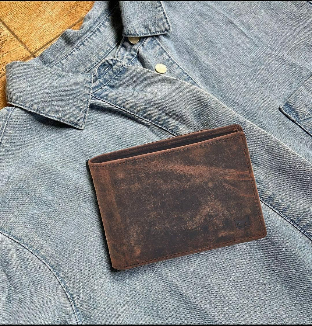 Real Leather Mens Bifold Wallet RFID Blocking Slim Minimalist Front Pocket - Thin & Stylish with ID Window in Gift Box (Crazy Horse, Cognac).
